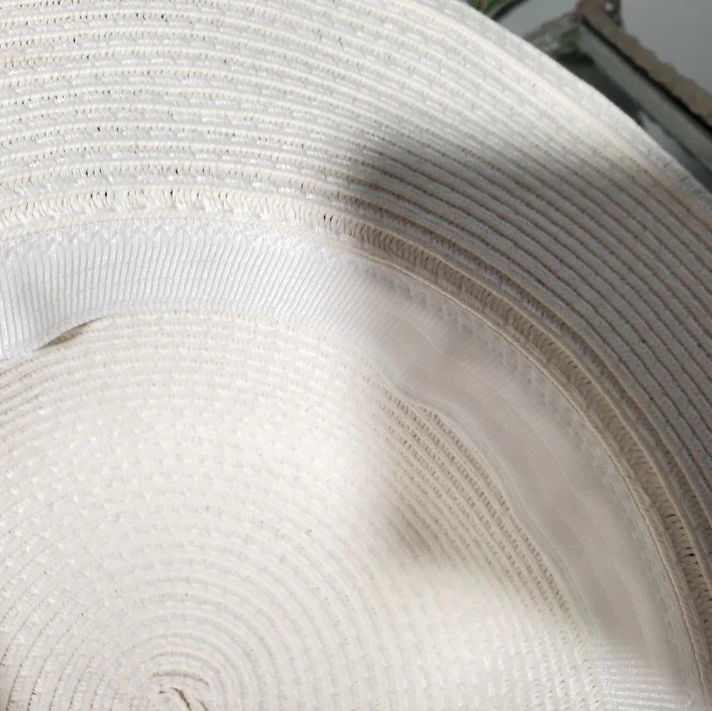 Girls Off-White Wide-Brimmed Straw Hat with Bow- Ages 4-7